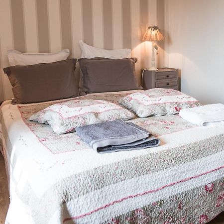 Au Jardin D'Eloise Bed & Breakfast Tremereuc Dış mekan fotoğraf