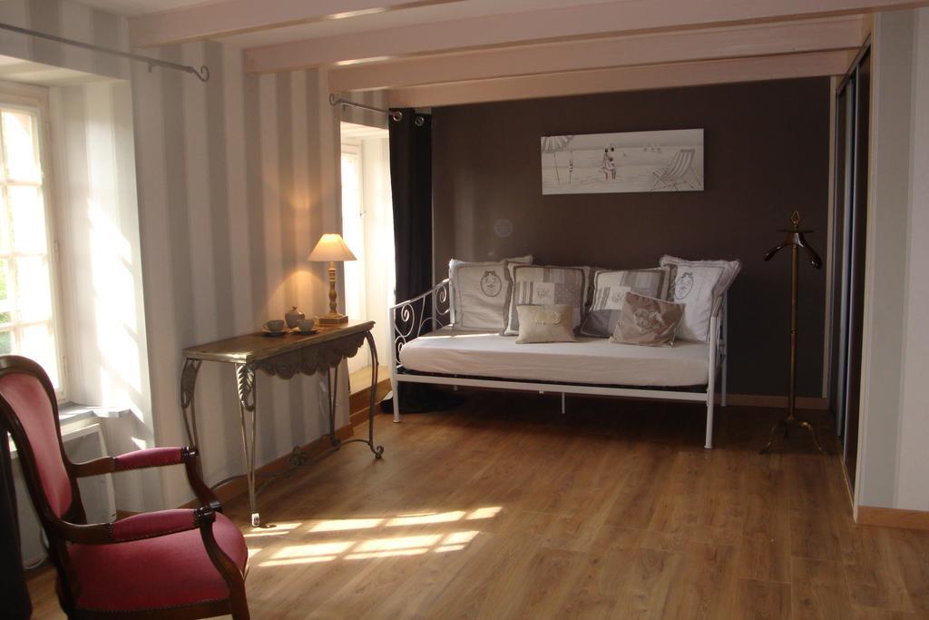 Au Jardin D'Eloise Bed & Breakfast Tremereuc Dış mekan fotoğraf