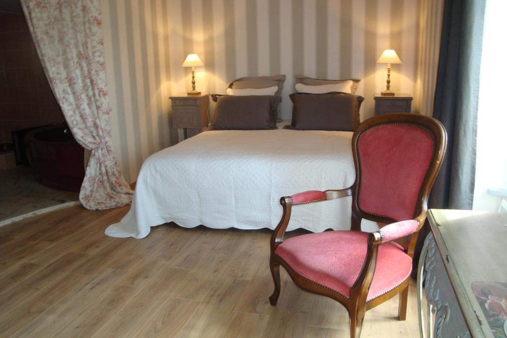 Au Jardin D'Eloise Bed & Breakfast Tremereuc Dış mekan fotoğraf